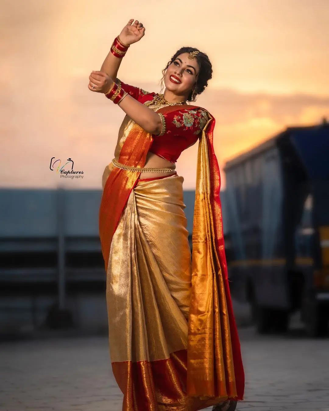 Malayalam Girl Shamna Kasim In Beautiful Jewellery Orange Saree